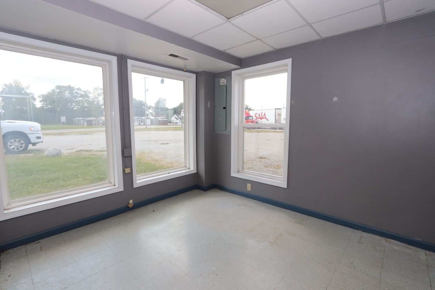 1420 E Fayette Ave, Teutopolis, IL 62467